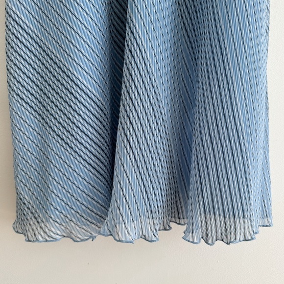 New! GANNI • Pleated Georgette Midi Dress in Heather - Picture 7 of 15